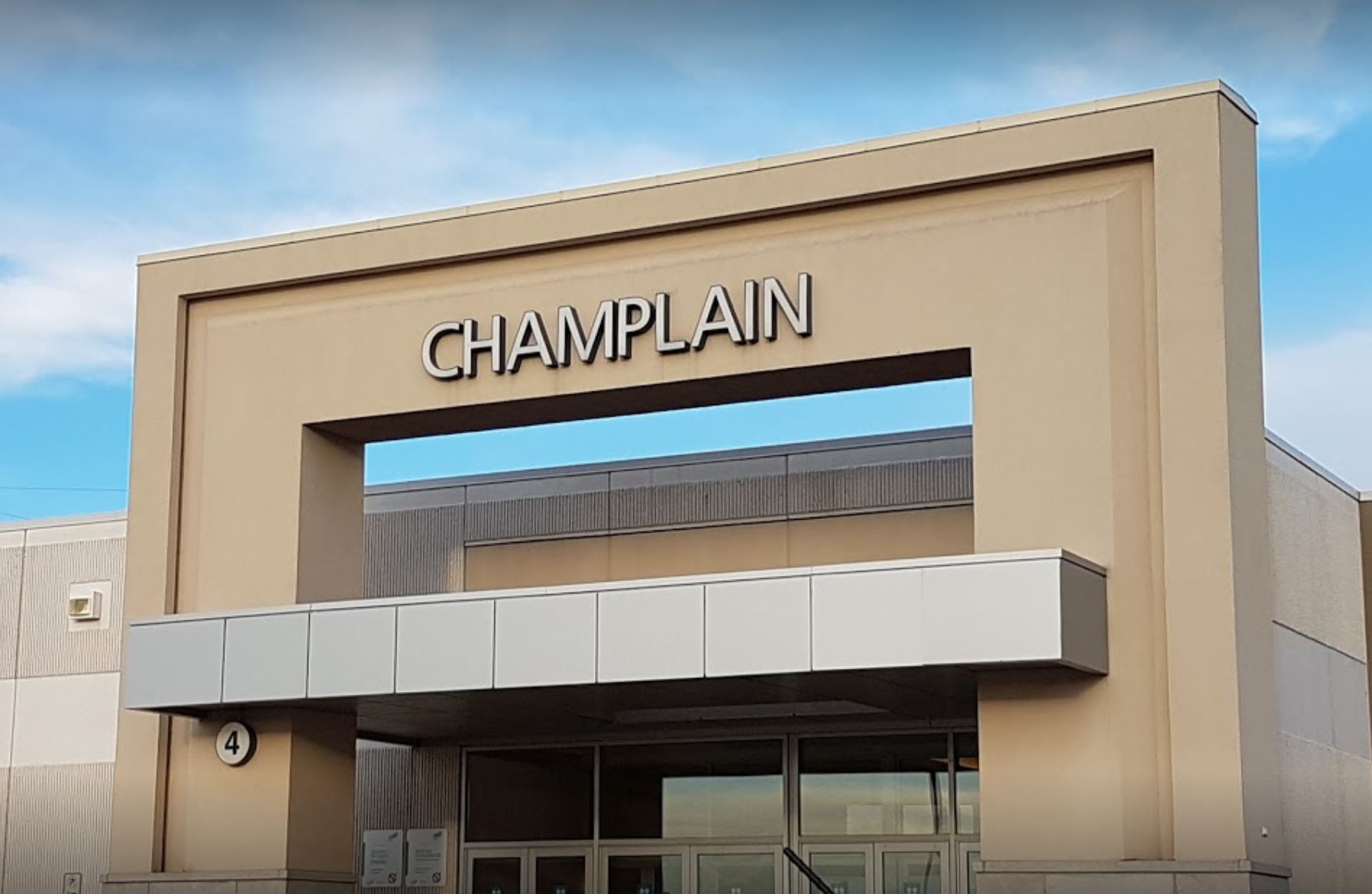 CF Champlain 